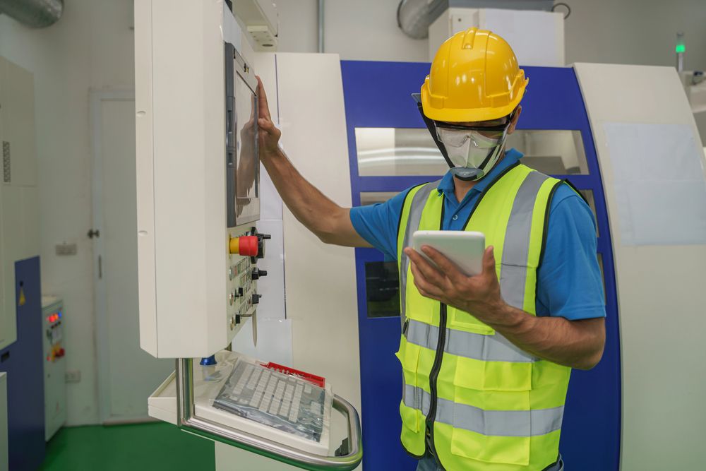 Mantenimiento-preventivo-en-naves-industriales-la-clave-del-exito